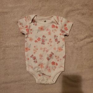 (6/$18) 3-6m Disney Cream and Pink Floral Bodysuit